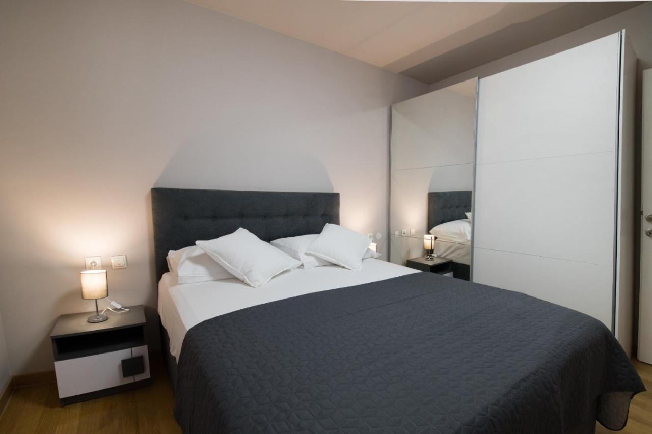 Brand New Aparment With Sea View & Swimming Pool At Ciovo - Villa Fiorentini Трогир Екстериор снимка
