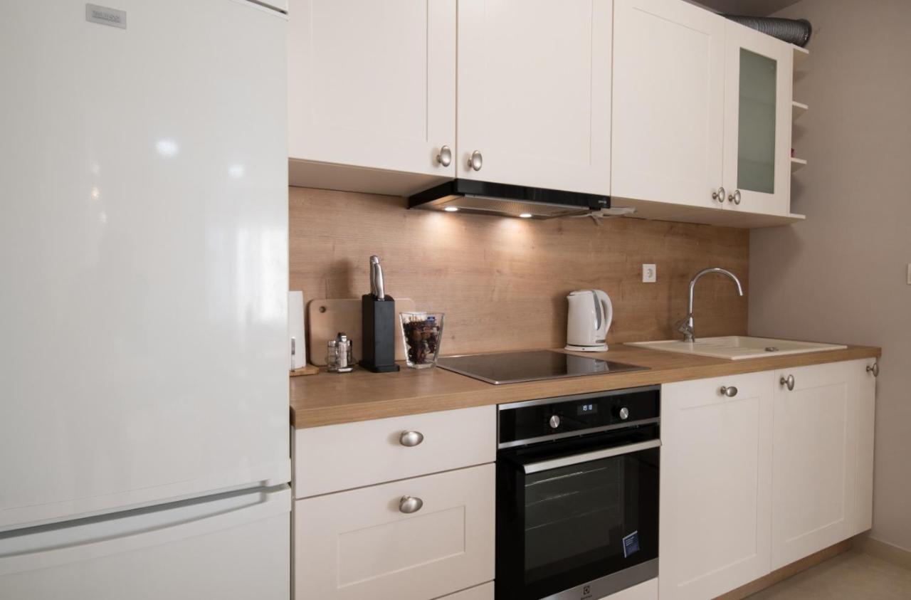 Brand New Aparment With Sea View & Swimming Pool At Ciovo - Villa Fiorentini Трогир Екстериор снимка